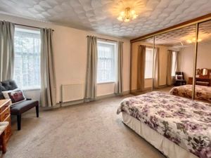 Photo 32- click for photo gallery